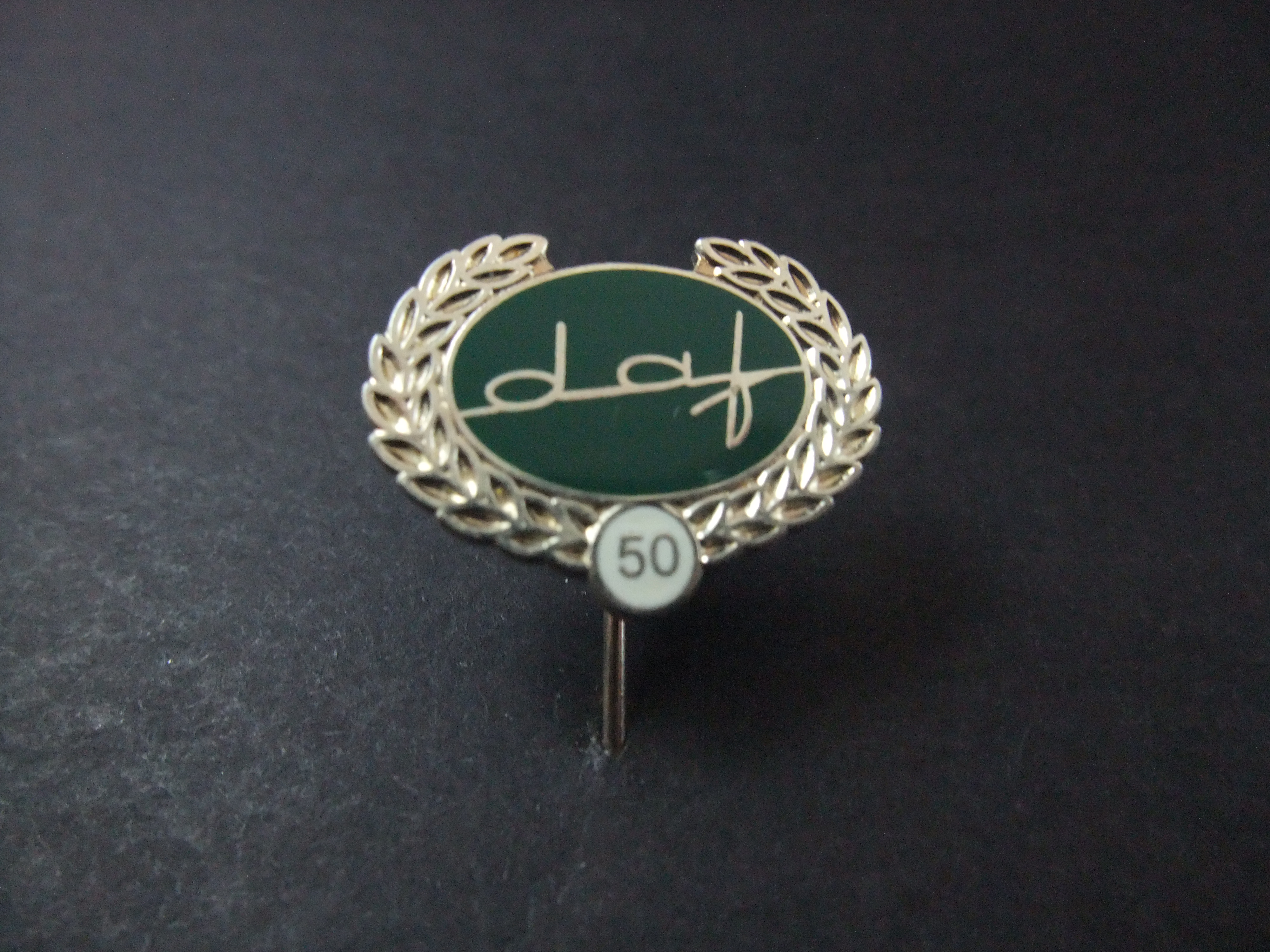 DAF, (Van Doorne Aanhangwagenfabriek) 50 jaar logo groen